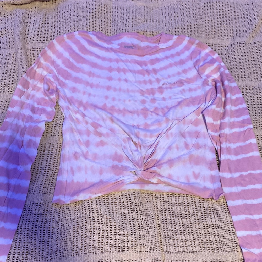 pink and white, pink, long sleeve